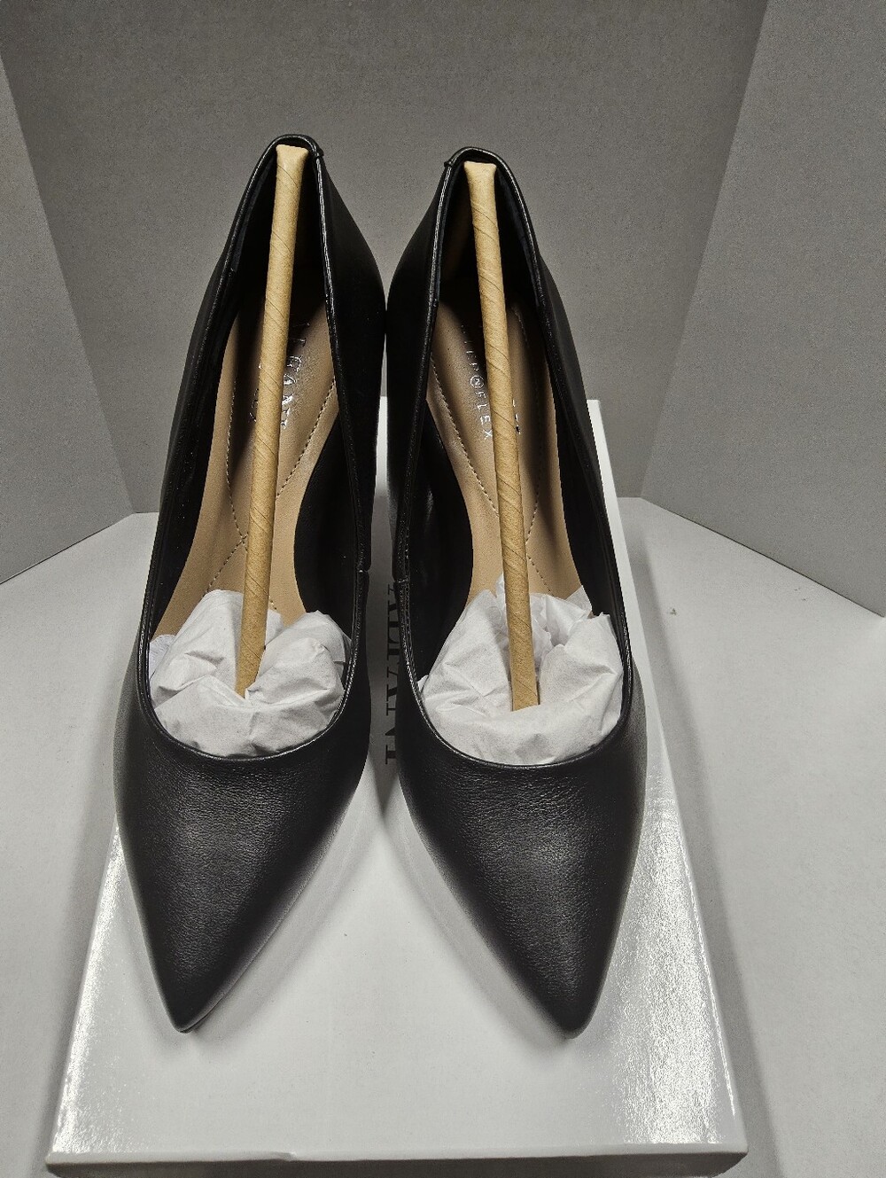 Customer Return Size 5M Alfani Black Leather Pointed-Toe Women’s Pumps - Picture 7 of 8